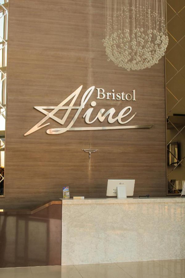 Bristol Aline Alagoas 德尔米鲁戈韦亚 外观 照片
